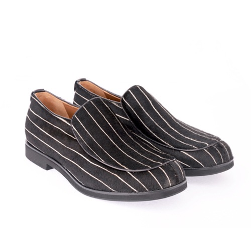 Giorgio Armani Sepatu loafers Wanita dalam Stripe Pony